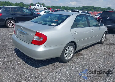 2004 Toyota Camry Xle V6 from USA, damaged, VIN 4T1BF30K84U582367